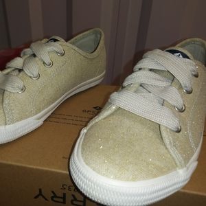 Sperry Lounge LTT Gold Sparkle. Big Kid Sizes.